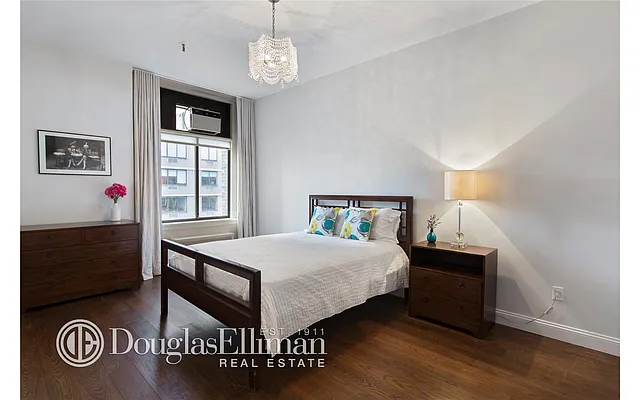 Sold by Douglas Elliman | media 18