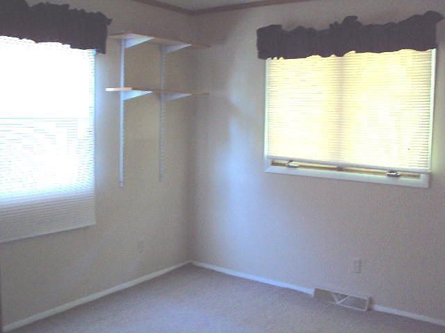 2nd image of 1419 Campbell Dr