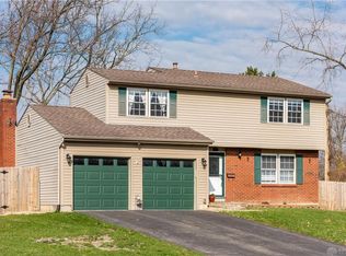 685 Hile Ln, Englewood, OH