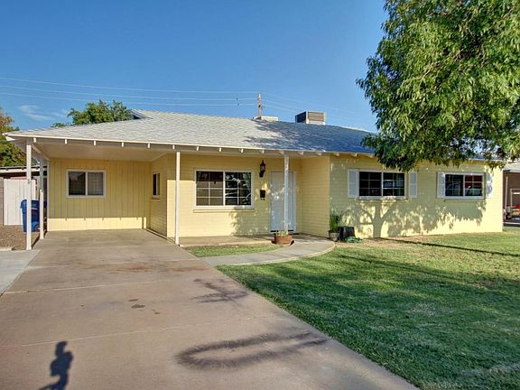 3rd image of 303 N Harris Dr