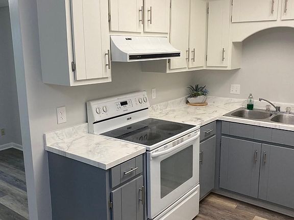 2nd image of 11726 Camden Ave