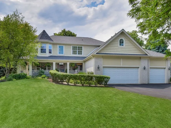 1066 Amber Ct, West Chicago, IL 60185