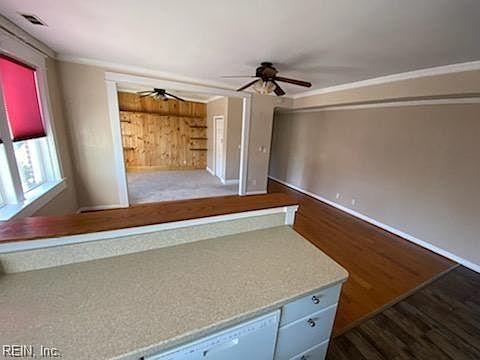 5th image of 402 W 31st St #3D