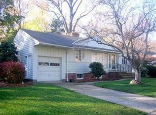 24203 Russell Rd, Bay Village, OH 44140