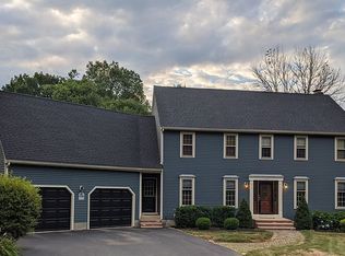 108 McGilpin Rd, Sturbridge, MA 01566