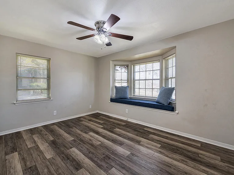 Bedroom with bay window