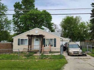 3490 Beveridge Rd, Flint, MI 48532