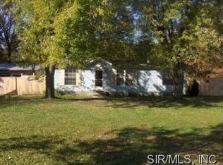 6551 Meadow Lakes Dr, Steeleville, IL 62288