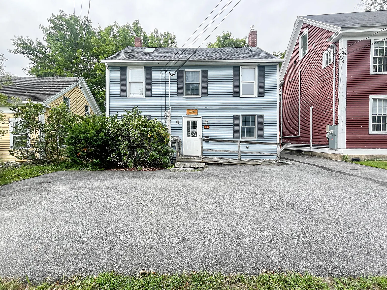 2 bed, 850 sqft, $2,400 — Photo 2