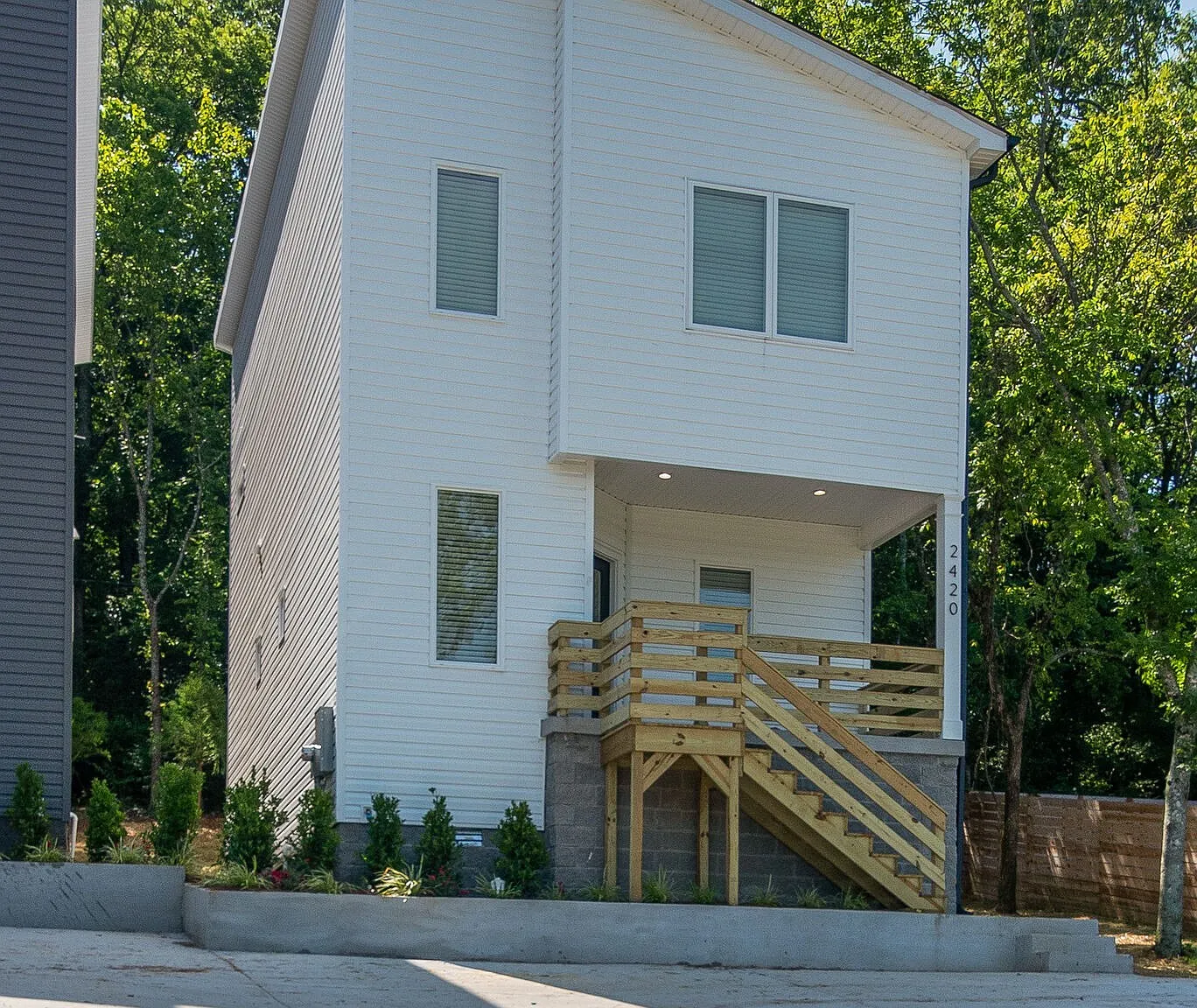 3 bed, 2.5 bath, 1736 sqft, $2,350 — Photo 3