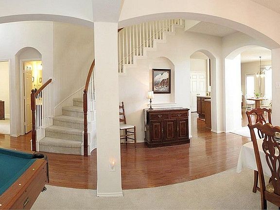 2nd image of 5532 Thornberry Dr