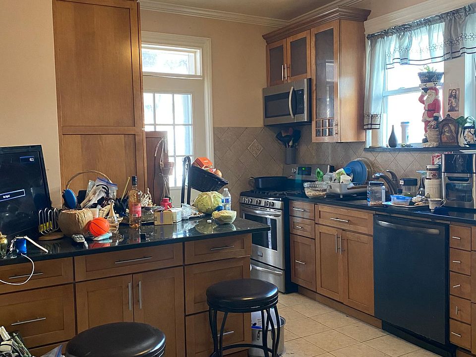 1st image of 65 Morningside Ave #1