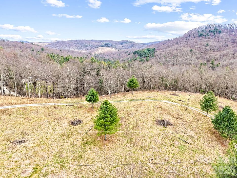 1st image of 527 N Robinson Creek Rd