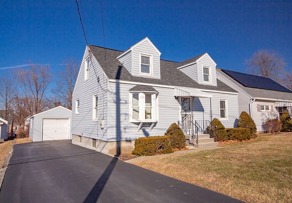 1st image of 13 Smith Ave