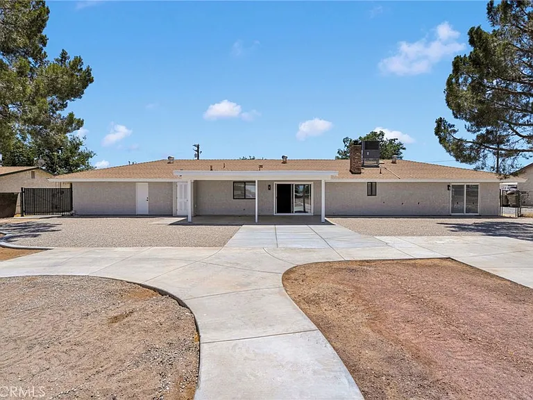 15262 El Centro St — Photo 48
