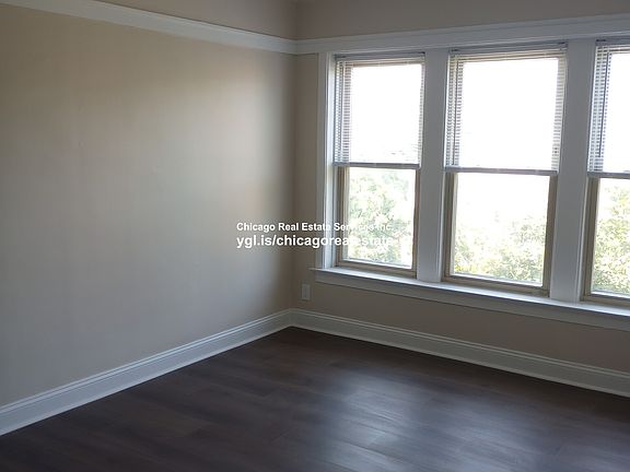 3rd image of 1965 W Foster Ave #3