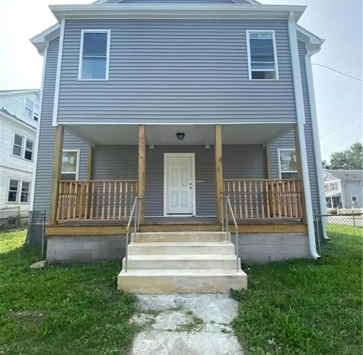 2 bed, 900 sqft, $1,500 — Photo 1