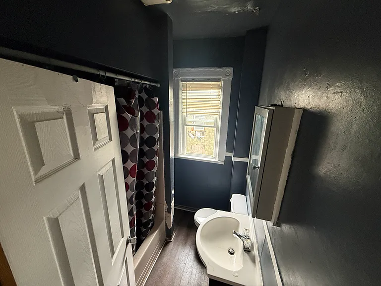346 Orange St #2 — Photo 10