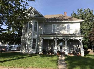 2005 Morton St, Falls City, NE 68355