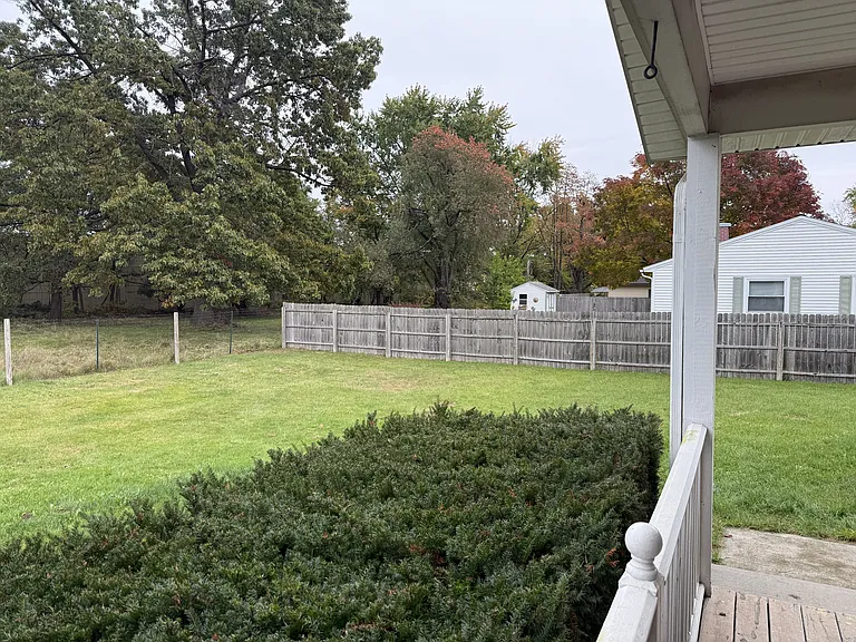506 Connecticut Dr — Photo 25