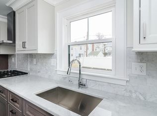2 Shenandoah St, Dorchester, MA 02124