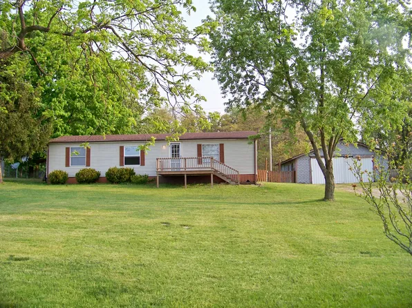 25754 18th Ave, Gobles, MI 49055