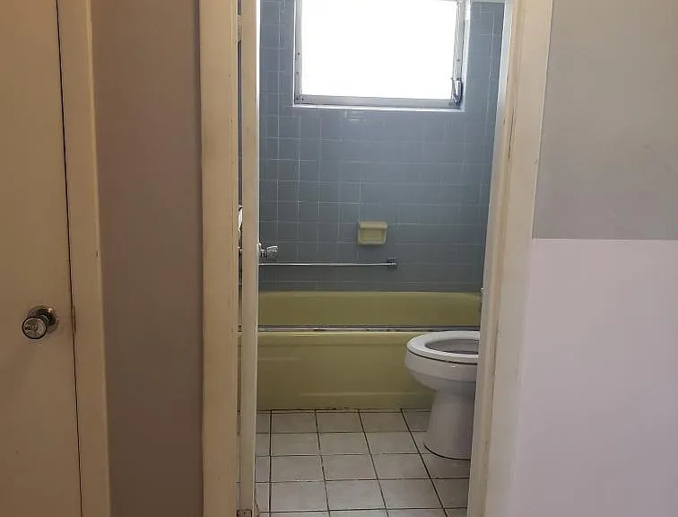 1420 Kimdale St E — Photo 21