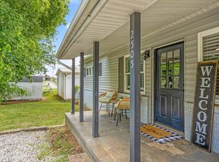 2505 Marshall St, Maryville, TN 37804
