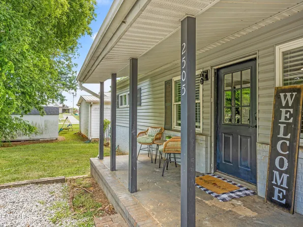 2505 Marshall St, Maryville, TN 37804