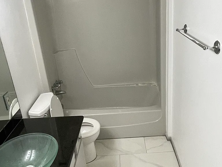 2nd Bathroom