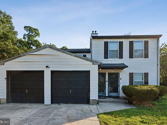 2nd image of 3 Maynard Dr