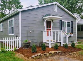 301 Meadow St, Waynesville, NC 28786