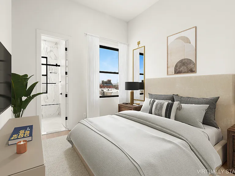 94 Milton St #2L — Photo 4