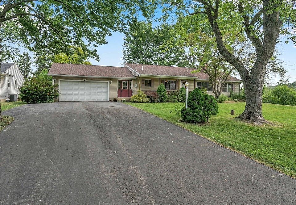 1st image of 7148 Combs Dr