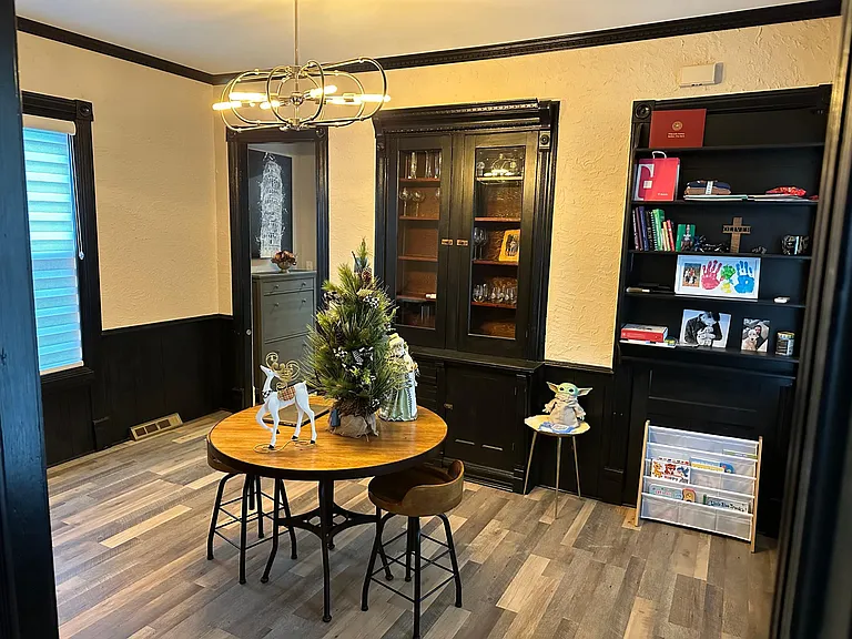 351 Fargo Ave — Photo 10