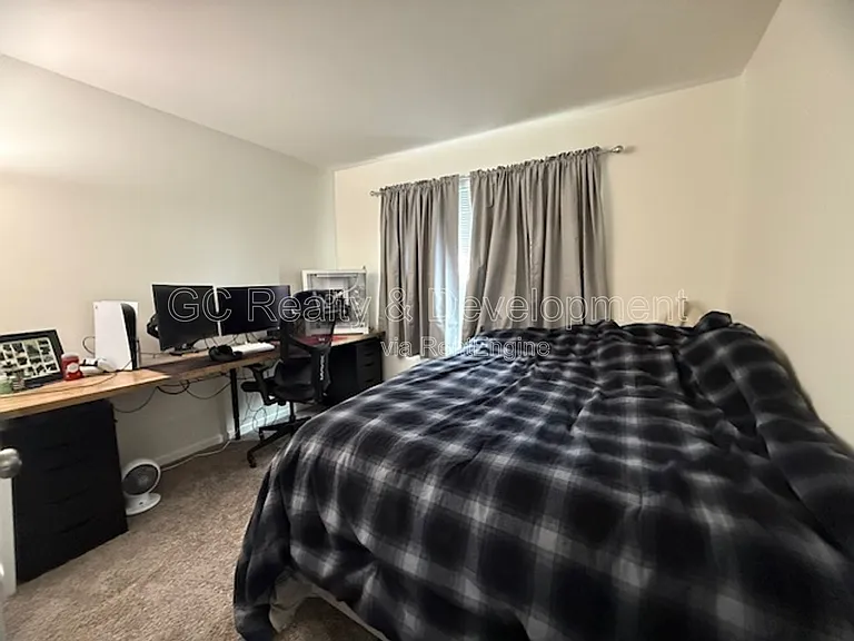 1064 Turin Dr — Photo 14