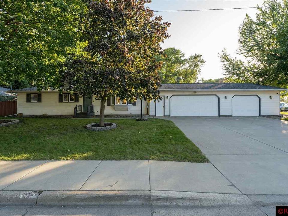 1st image of 102 Diane Dr