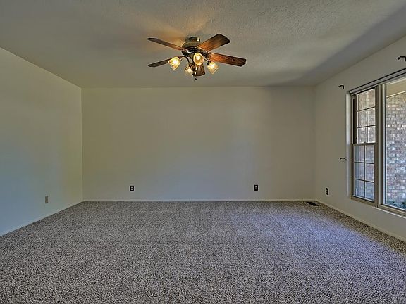 5th image of 6300 Jo Ann Pl NE