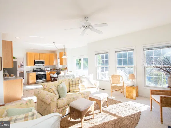 8862 Roundhouse Cir, Easton, MD 21601