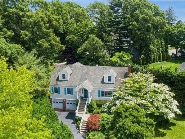 32 Landing Road, Huntington, NY 11743