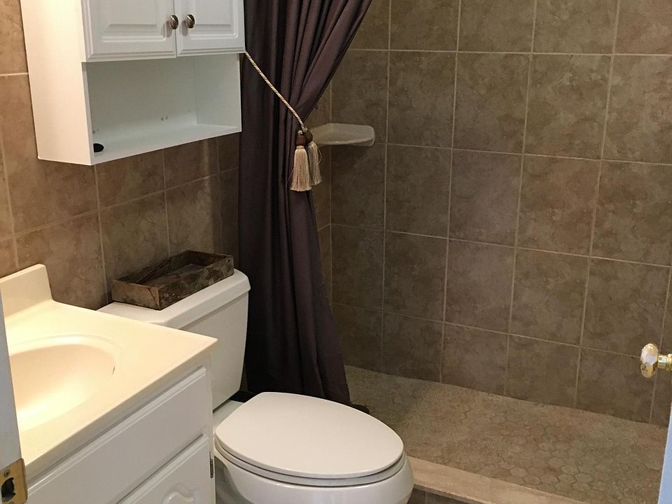 1st image of 100 Washington Park Dr #5
