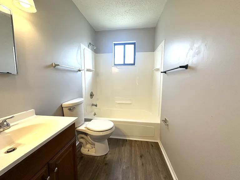 10063 Northgate Dr — Photo 15