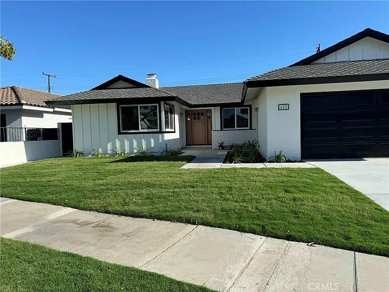 622 E Lomita Ave — Photo 1