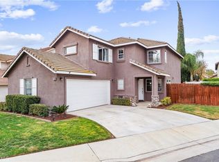 990 Primrose Ln, Corona, CA 92878
