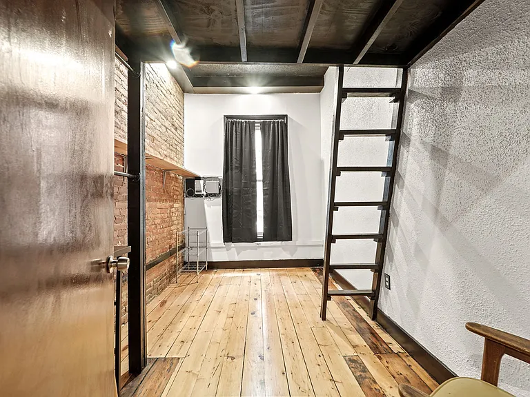 136 Court St #2 — Photo 6
