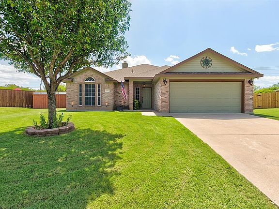 2nd image of 552 Thistle Meade Cir