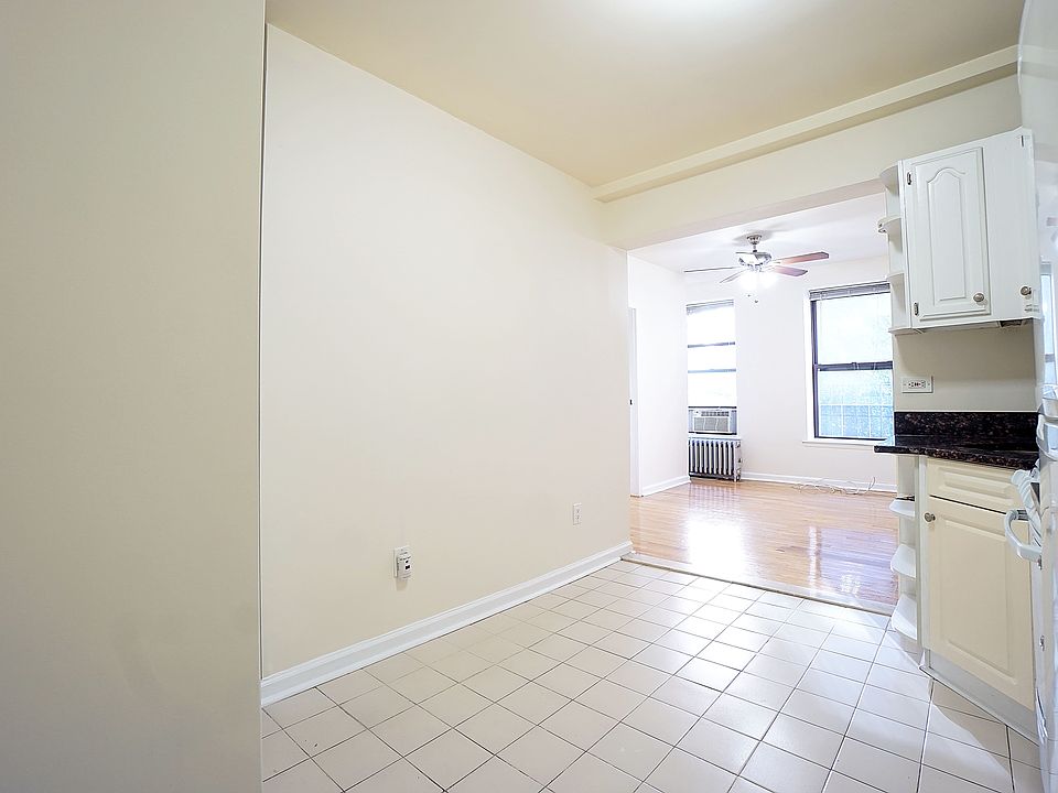 1st image of 270 E 78th St APT 10