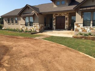 136 Stable Oaks Dr, Liberty Hill, TX 78642