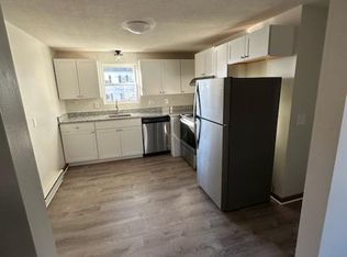 4 Frank St #8, Worcester, MA 01604