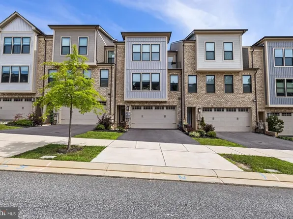 218 Hickory Hollow Ct, Cockeysville, MD 21030